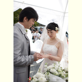 クリスマス・ウェディング | Peri Manis プリマニス